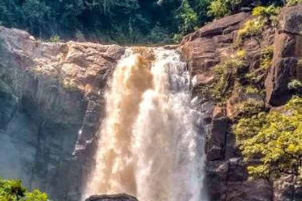 MankodaDiya Waterfall